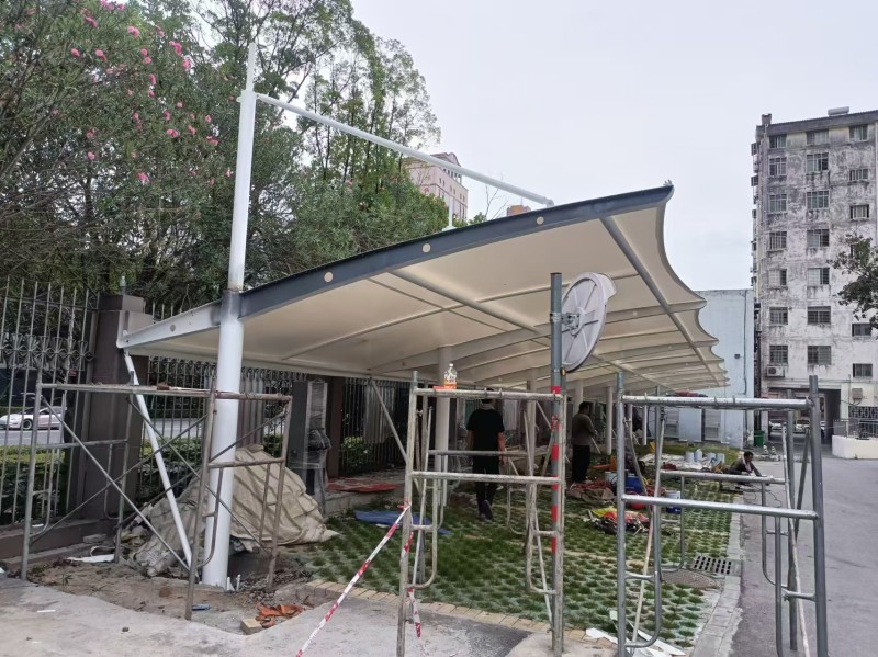 新吴区推拉雨棚定制厂家，仓库通道、卸货区移动伸缩棚搭建